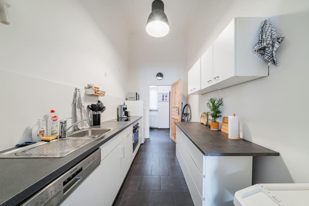 Апартаменти 117 M² Near Nussdorferstrasse Відень Екстер'єр фото